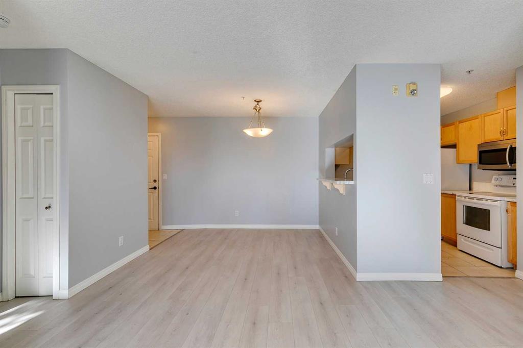 2022 Canyon Meadows Drive SE #119 photo 5