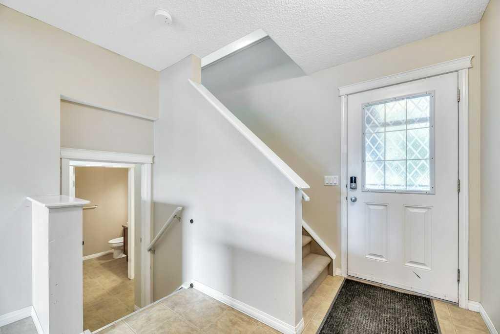 126 Covebrook Place NE photo 2