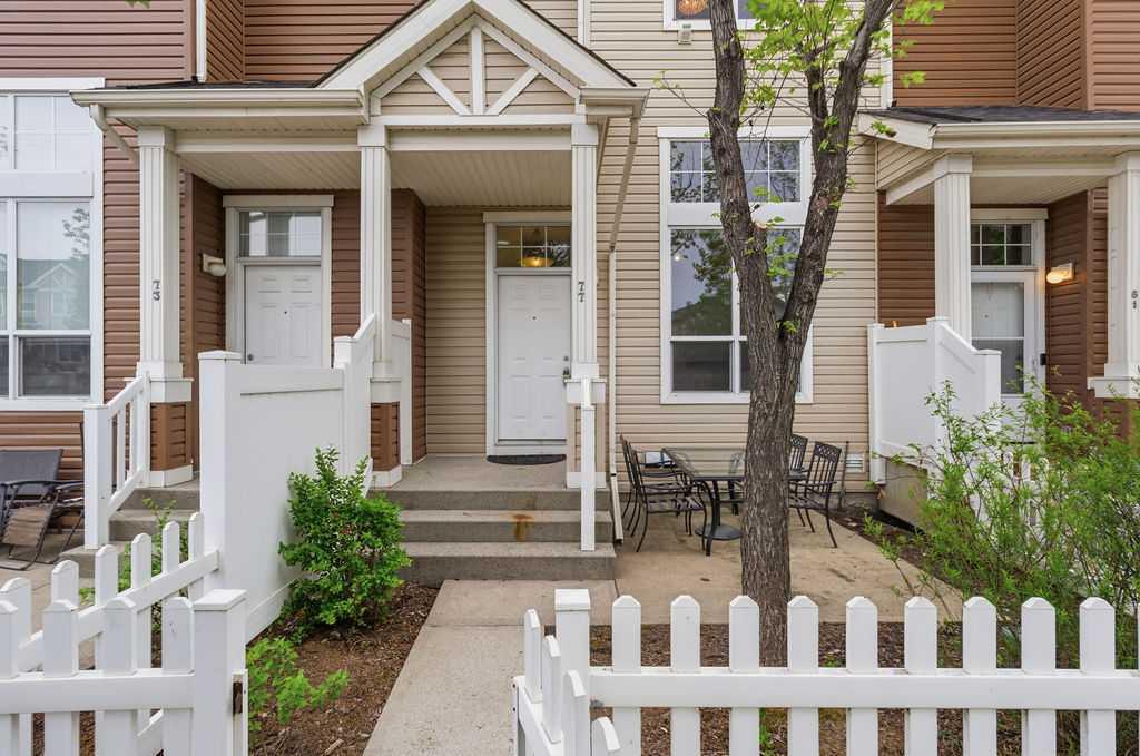 77 Elgin Gardens SE photo 3