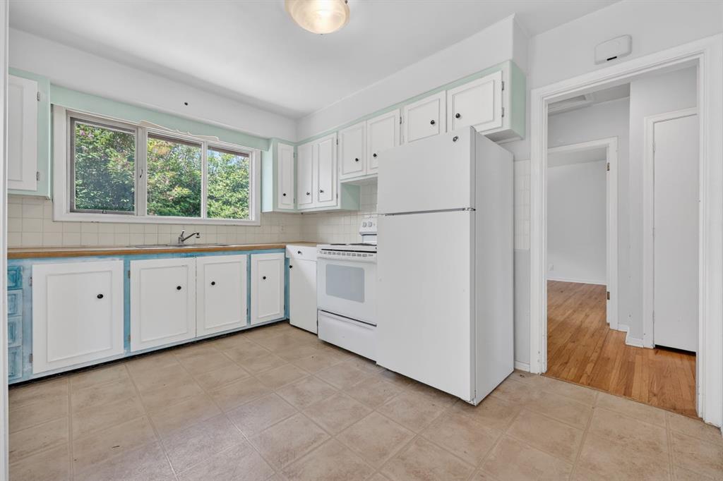 2827 23A Street NW photo 5