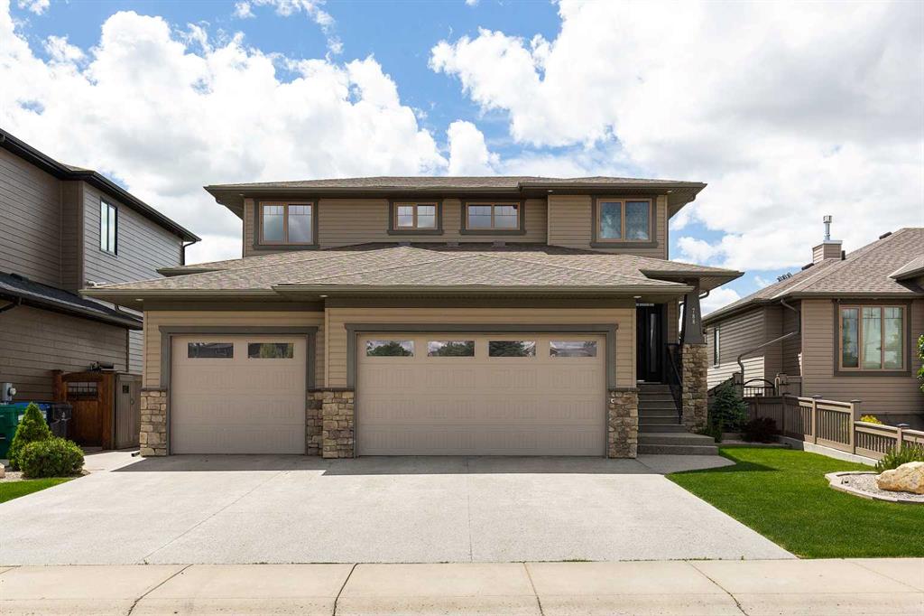 788 Canyonview Close W
