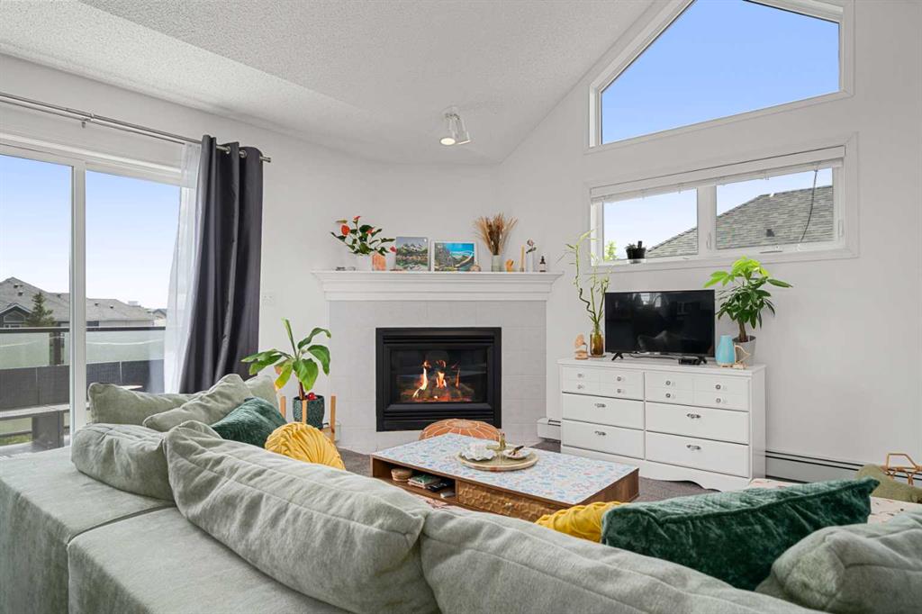 20 Sierra Morena Mews SW #404
