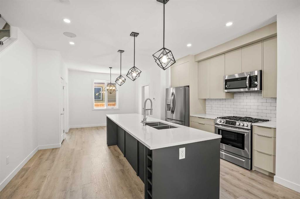 2105 5 Street NW photo 5