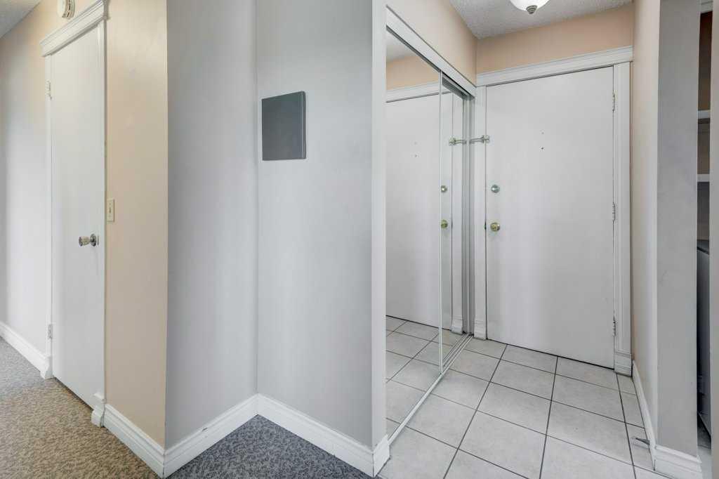 1703 11 Avenue SW #43 photo 2