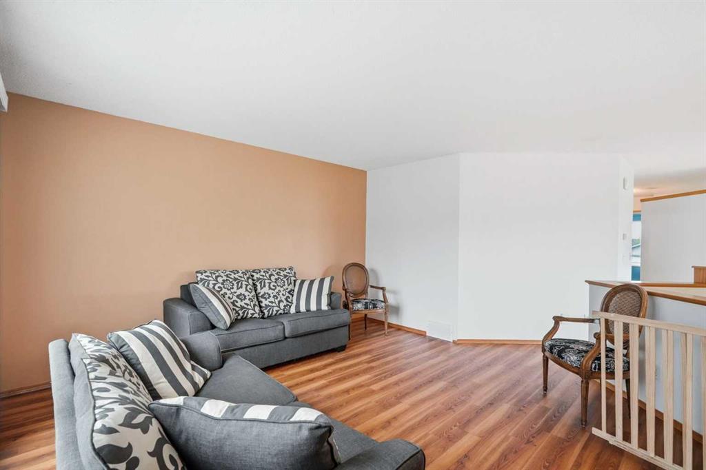 324 Mt Aberdeen Close SE photo 5