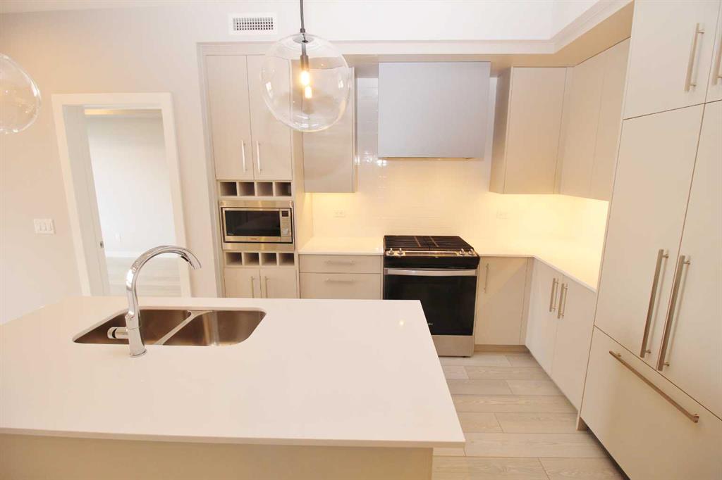 8370 Broadcast Avenue SW #214 photo 4