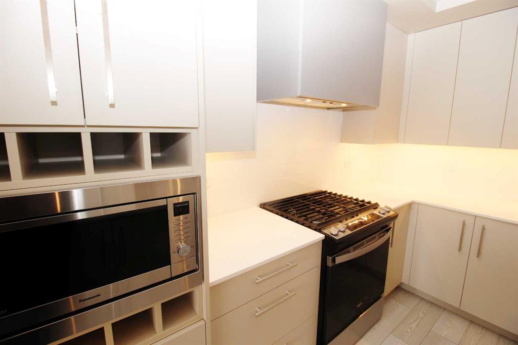 8370 Broadcast Avenue SW #214 photo 5
