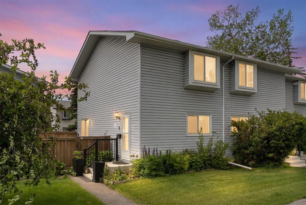 4810 40 Avenue SW #11 photo 3