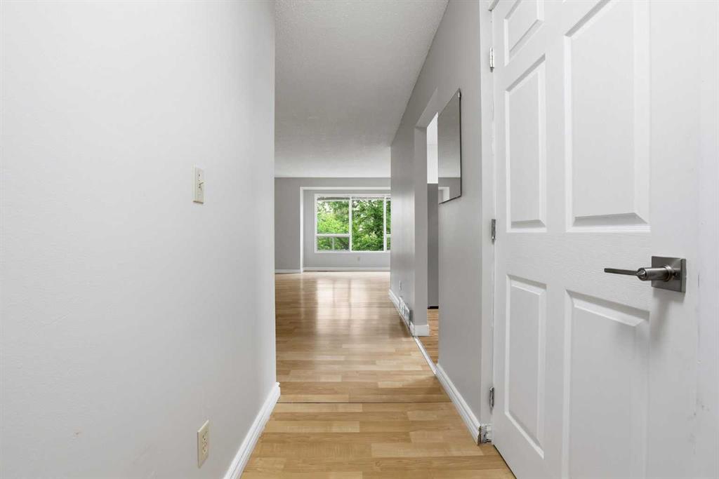 84 Ranchero Rise NW photo 4