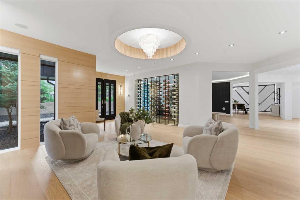79 Bel-Aire Place SW photo 3