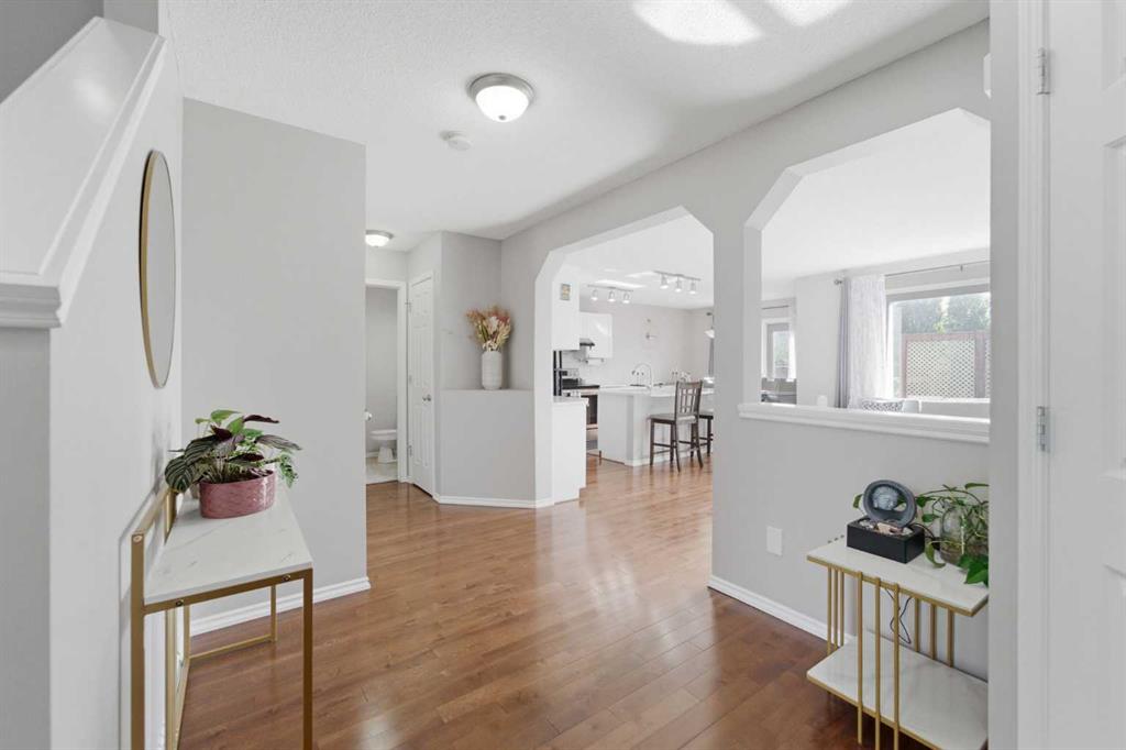 235 Citadel Meadow Bay NW photo 4