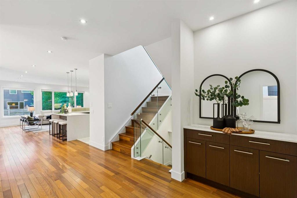 31 Wexford Way SW photo 5