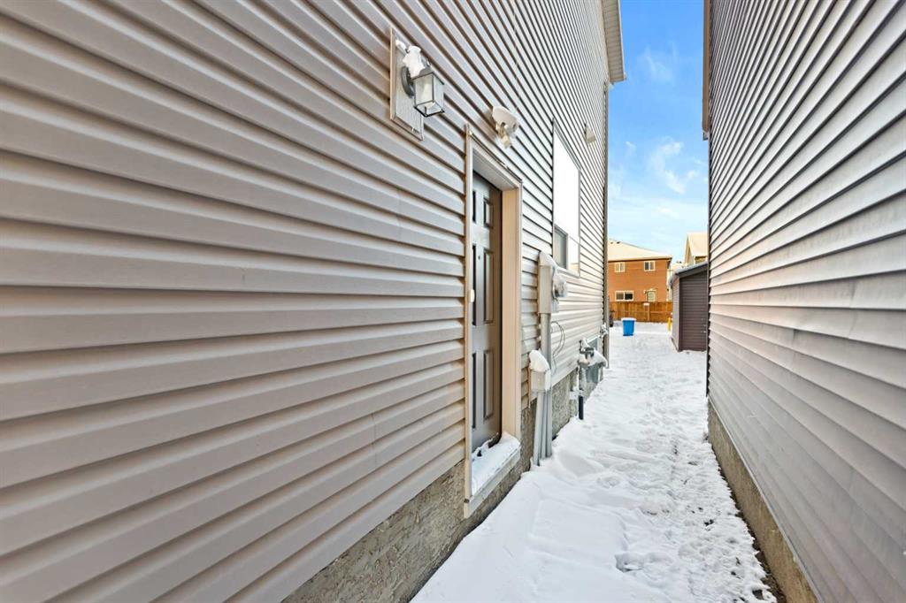 149 Corner Ridge Mews NE photo 5
