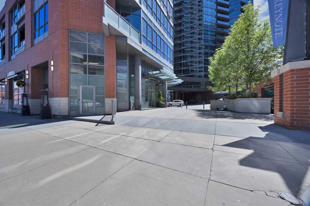 225 11 Avenue SE #1003 photo 3