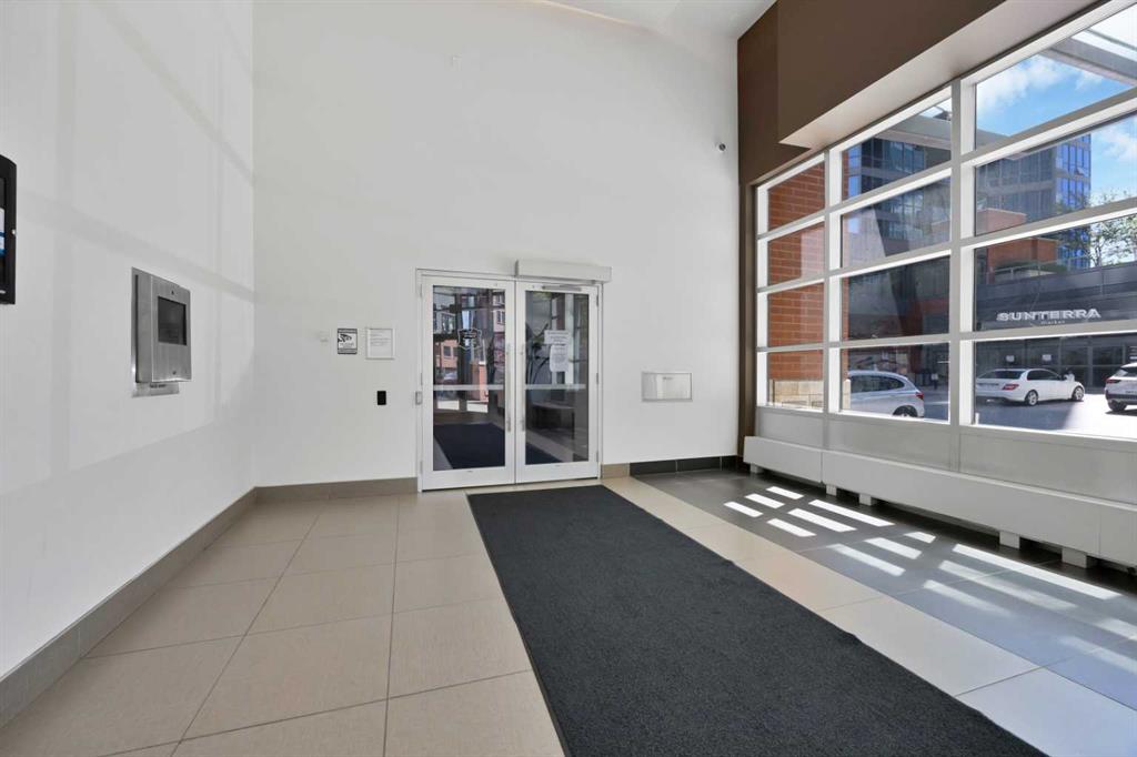 225 11 Avenue SE #1003 photo 5