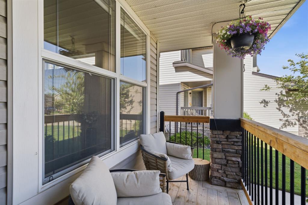 212 Willowmere Close photo 3