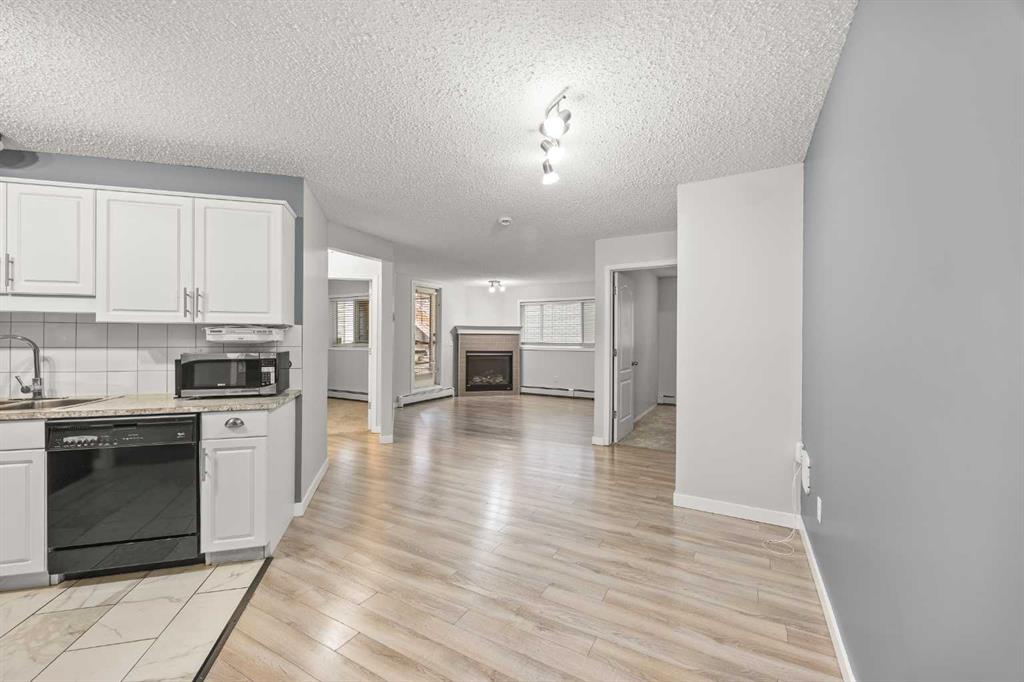10 Sierra Morena Mews SW #120 photo 2
