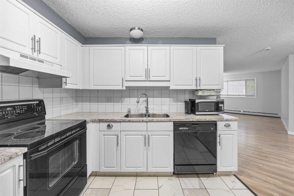 10 Sierra Morena Mews SW #120 photo 5