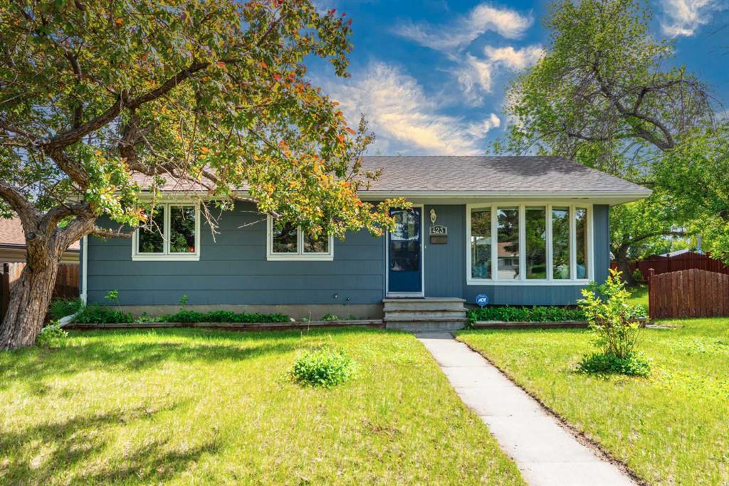423 Spyhill Road NW