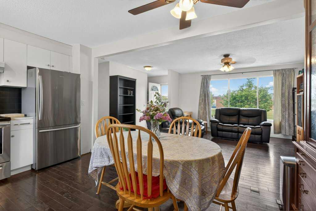 1308 Pensacola Way SE photo 2