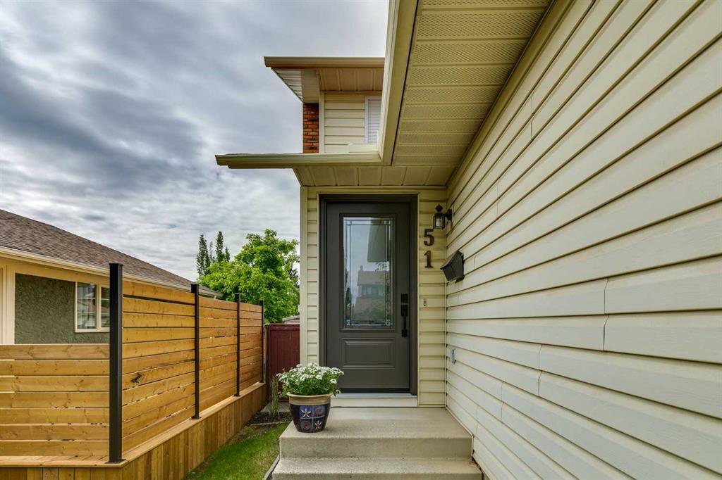 51 Woodbrook Green SW photo 2