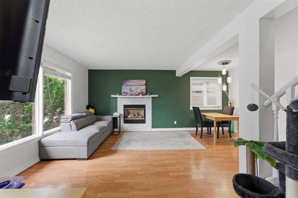 1224 Millcrest Rise SW photo 2