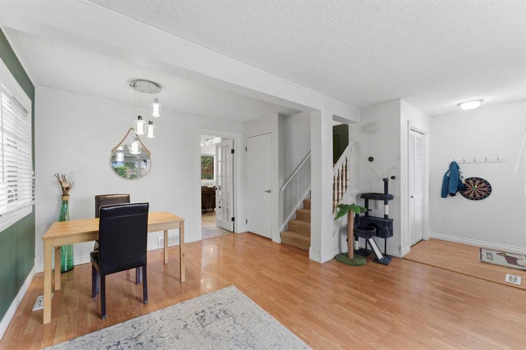 1224 Millcrest Rise SW photo 5