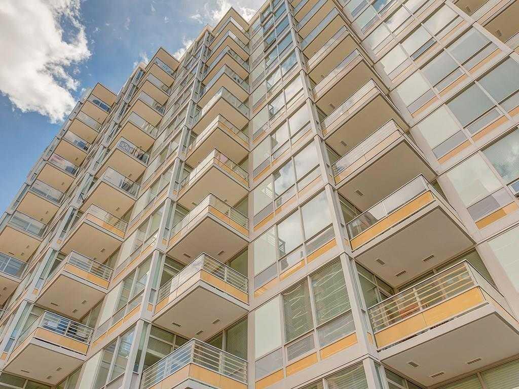 626 14 Avenue SW #1009 photo 2