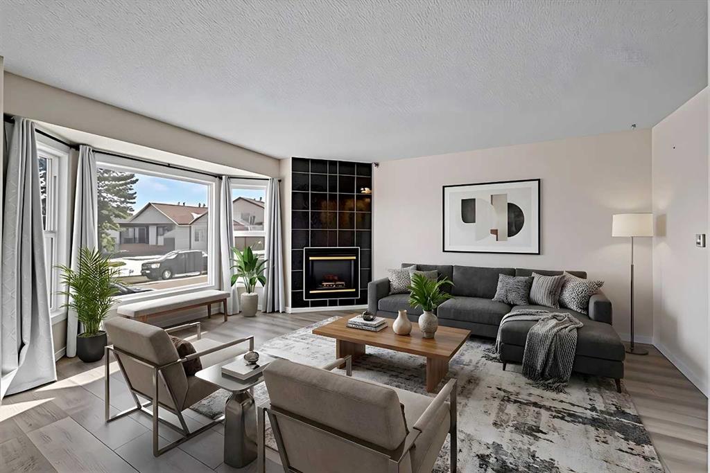 48 Whitworth Way NE photo 2