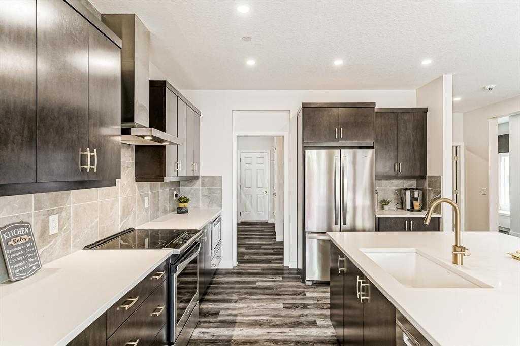 22 Howse Mount NE photo 5