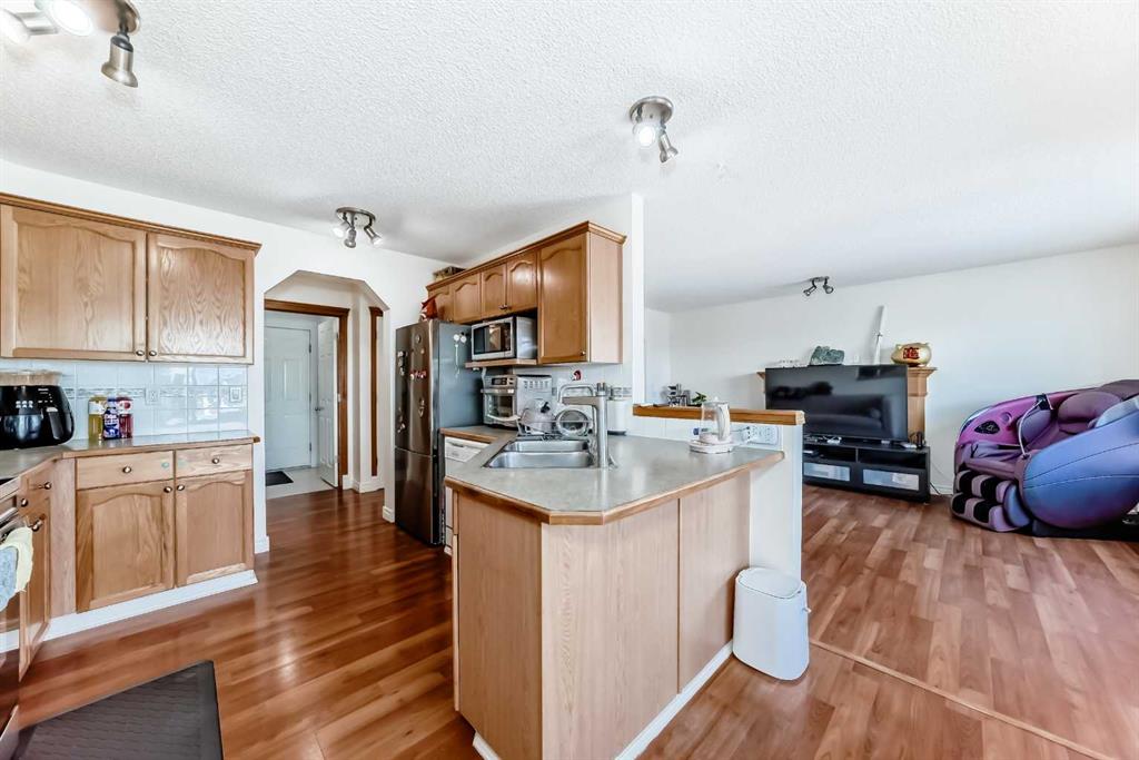 193 Covewood Green NE photo 5