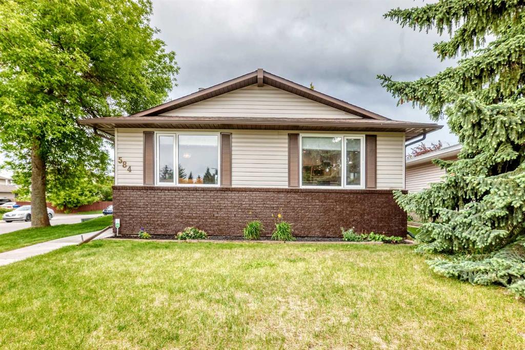 584 Woodhill Place SW