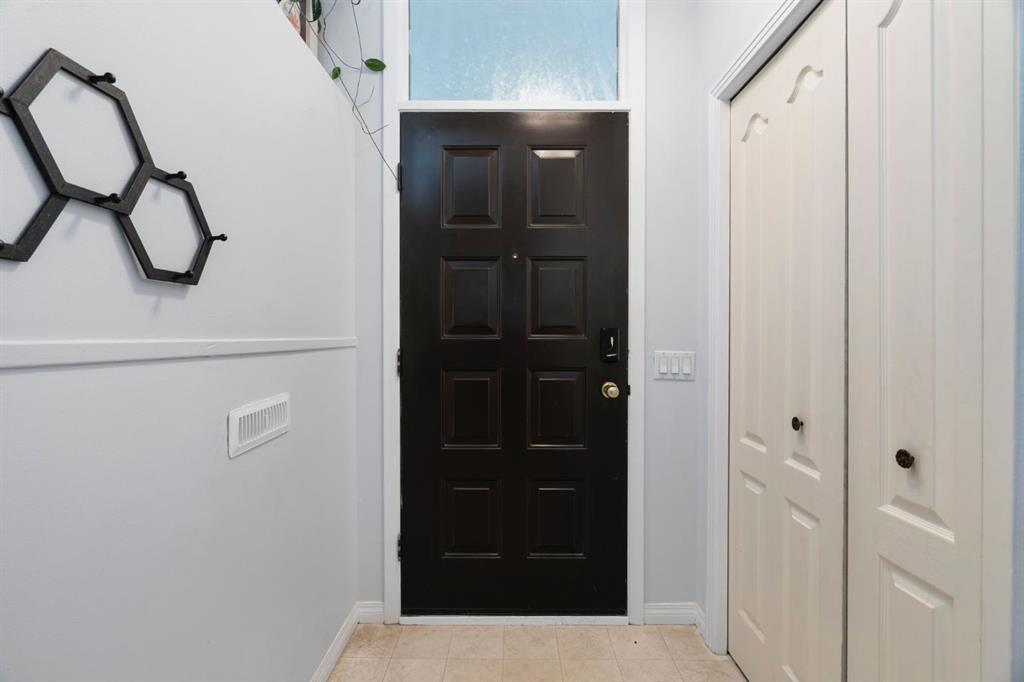 3302 50 Street NW #11 photo 2