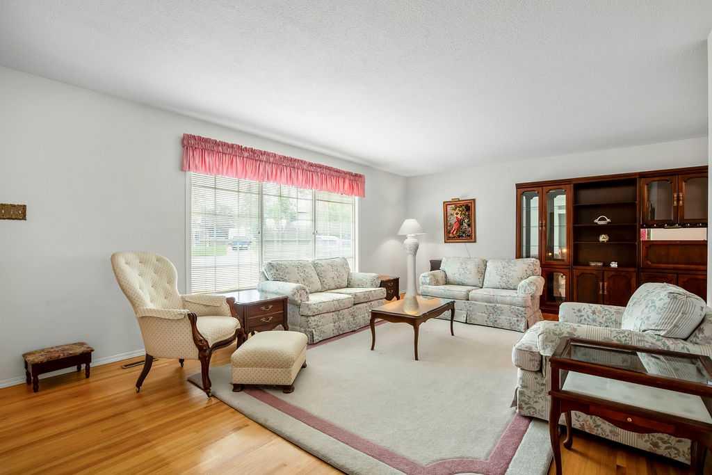 1112 Lake Sylvan Place SE photo 4