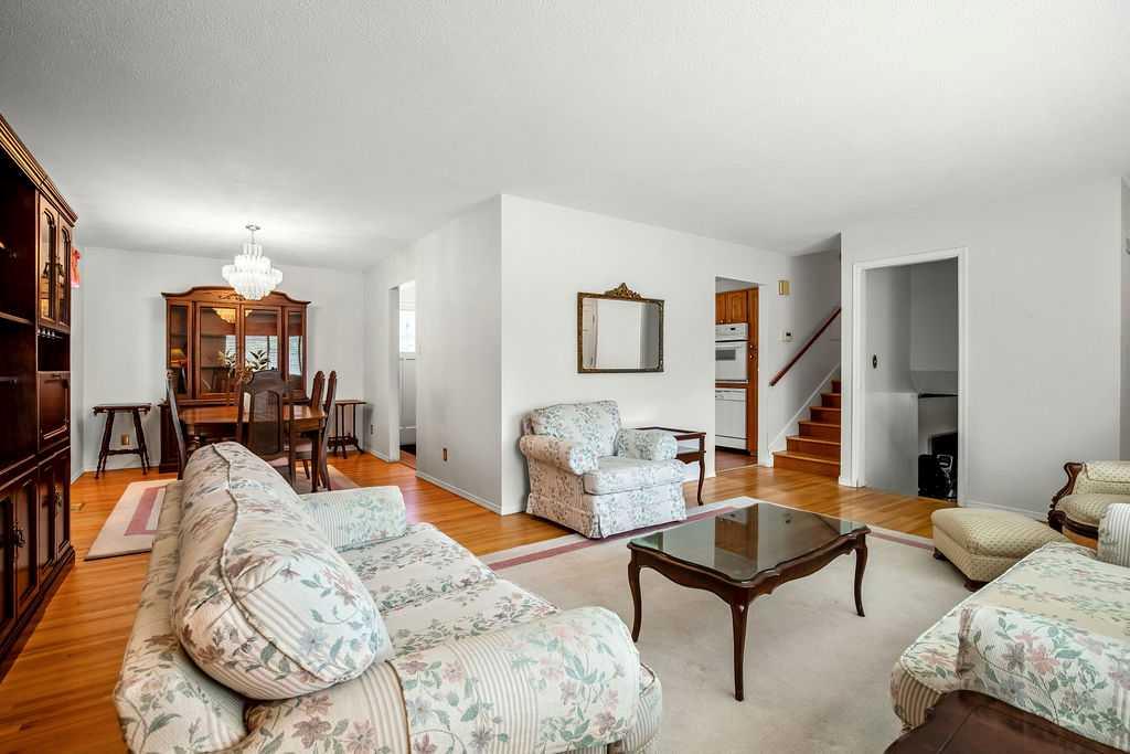 1112 Lake Sylvan Place SE photo 5