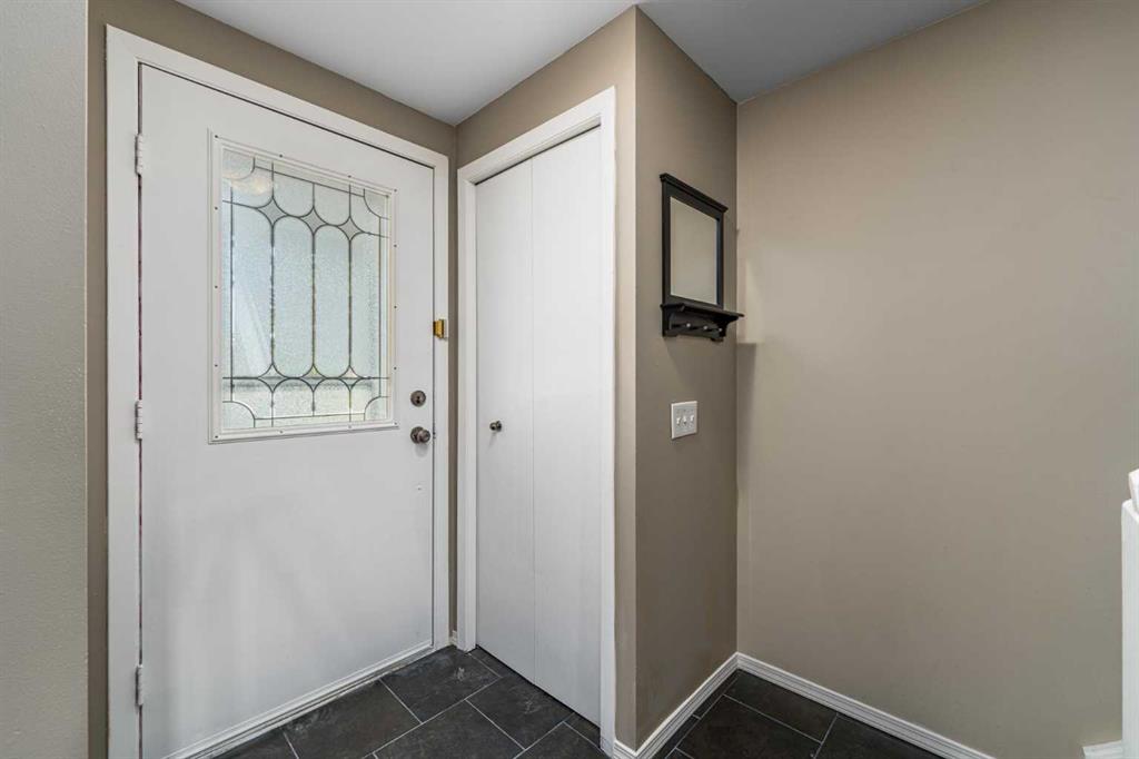 12 Woodhill Road SW photo 5