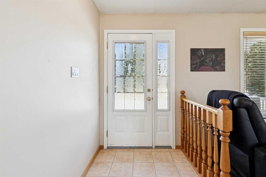 8523 Addison Place SE photo 2
