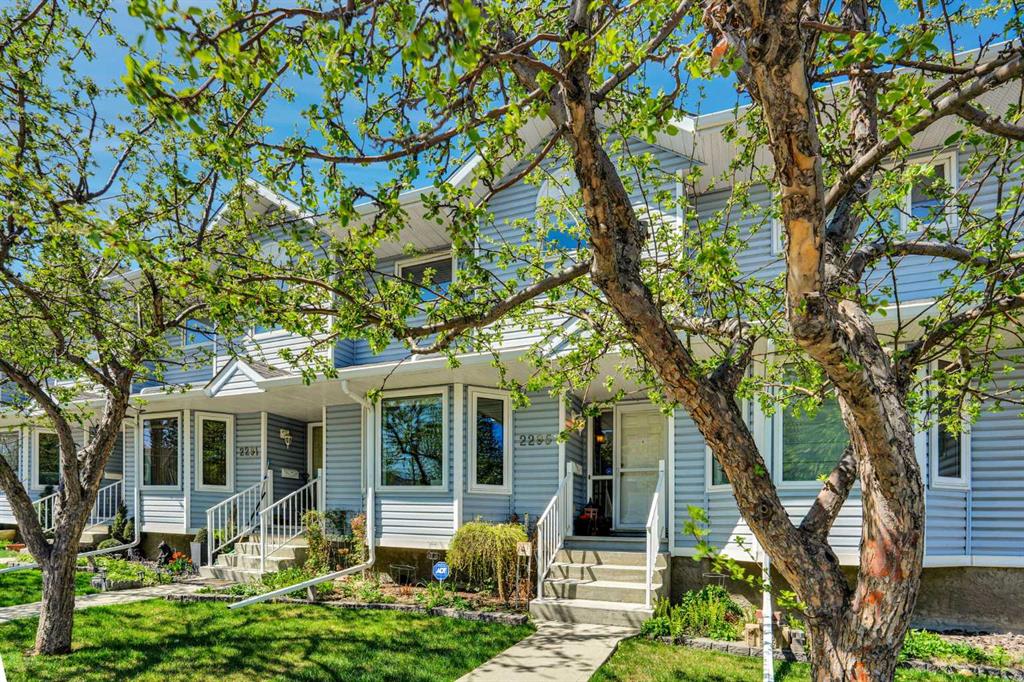 2295 1 Street NE photo 3