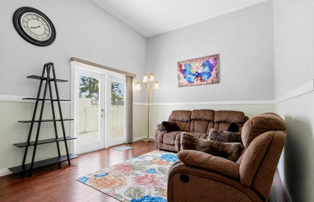 919 38 Street NE #904 photo 2