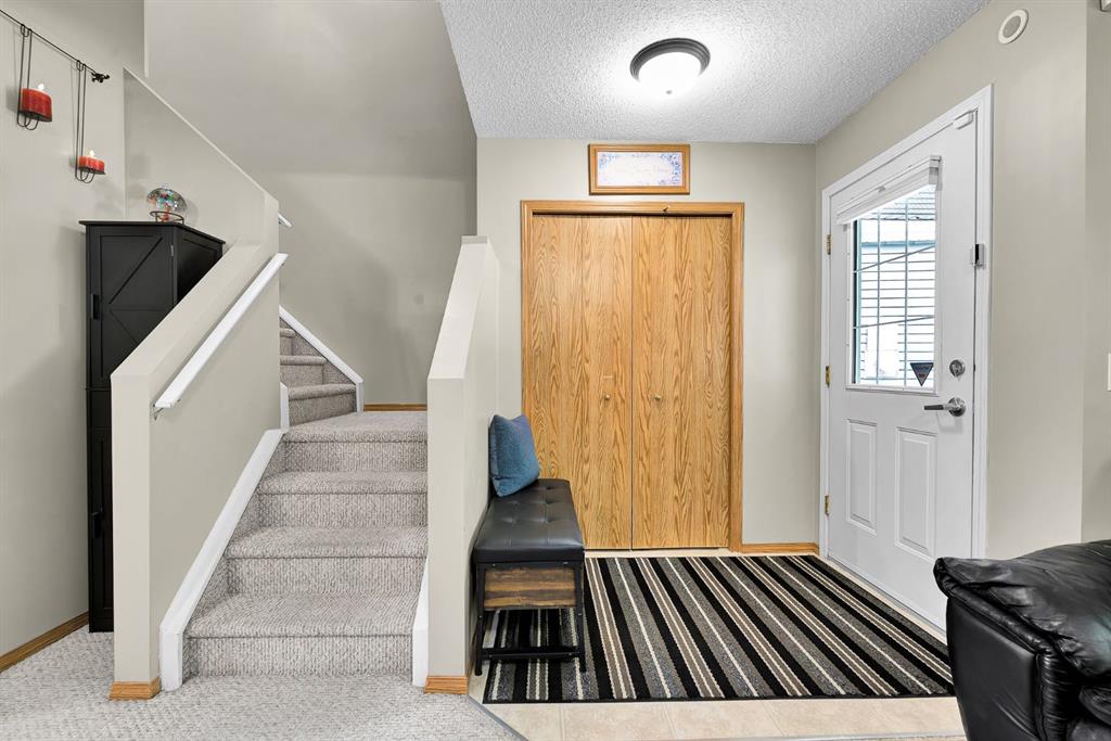 238 Covepark Way NE photo 2
