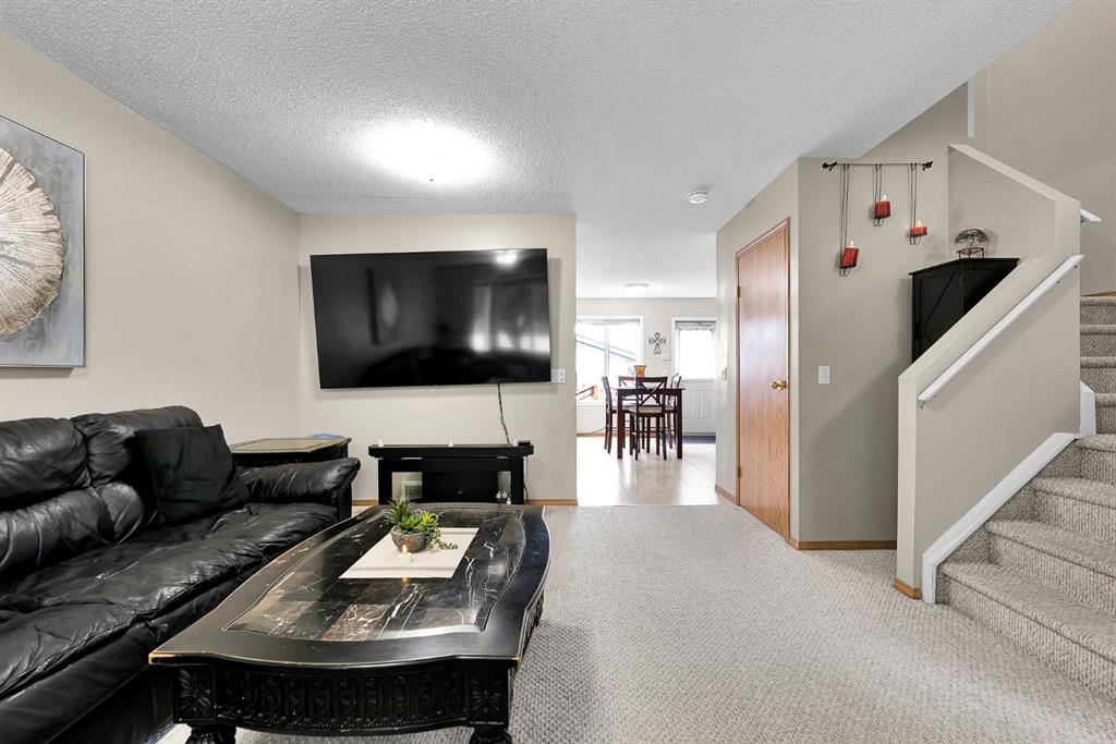 238 Covepark Way NE photo 5