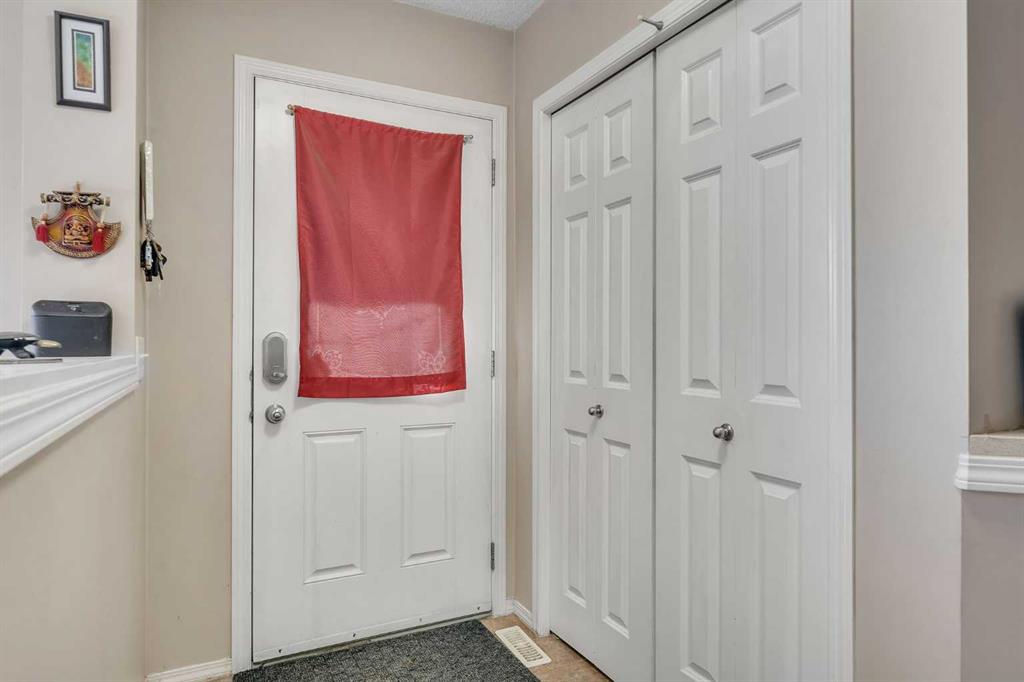 33 Saddlebrook Common NE photo 2