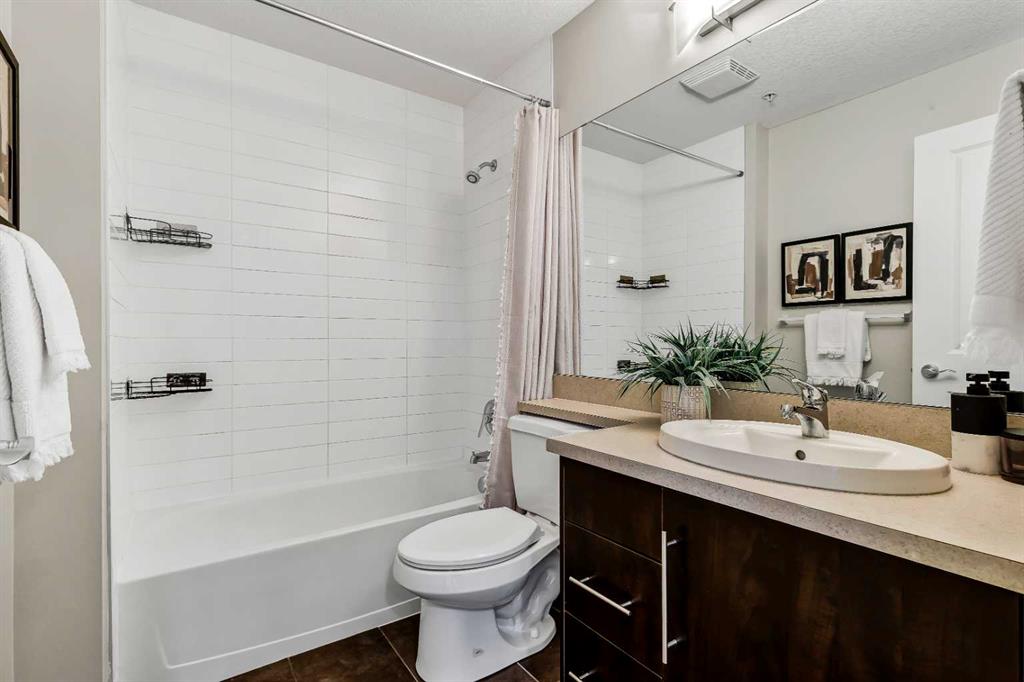 55 Spruce Place SW #304 photo 4