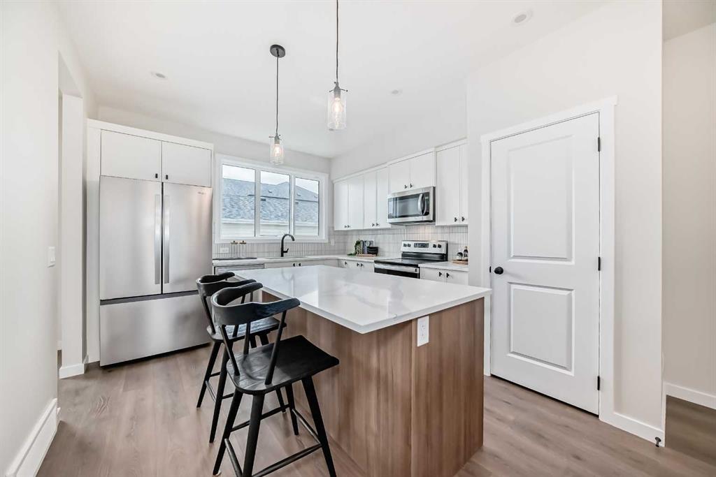 261 Heirloom Way SE photo 3