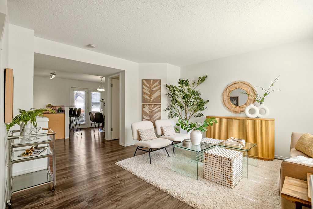 246 Elgin View SE photo 3