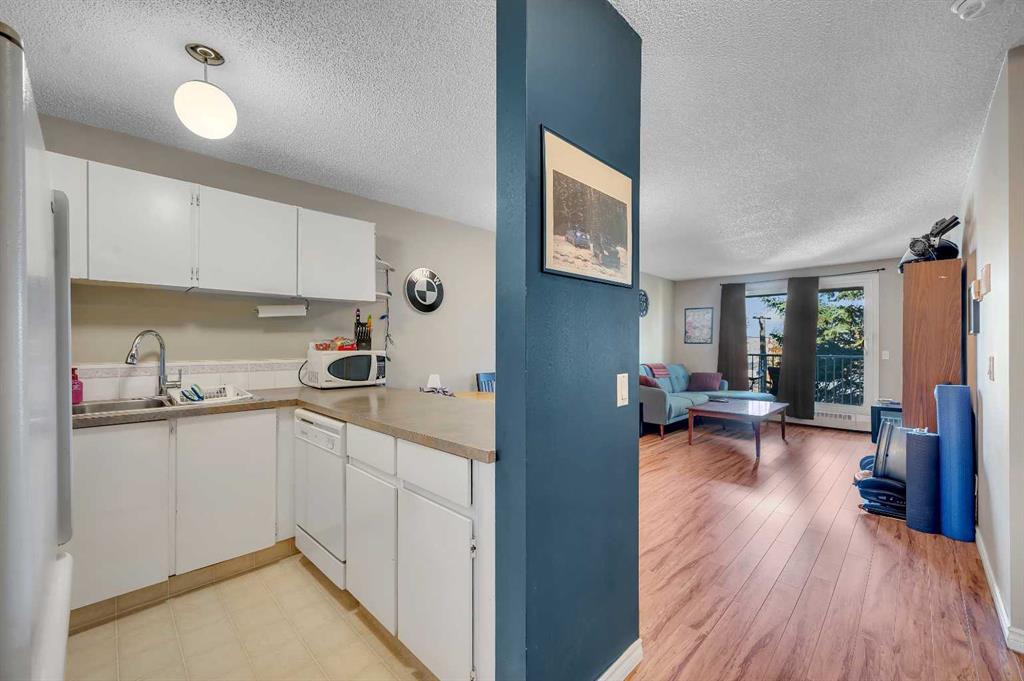 110 20 Avenue NE #307 photo 5