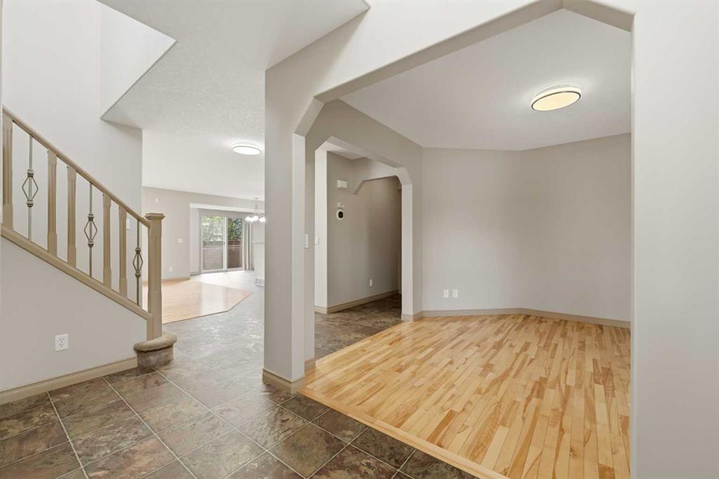 137 Evanscove Circle NW photo 4
