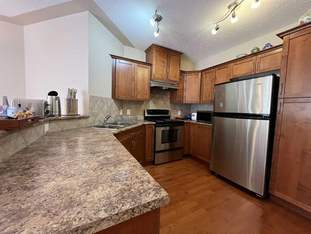 30 Discovery Ridge Close SW #305 photo 4