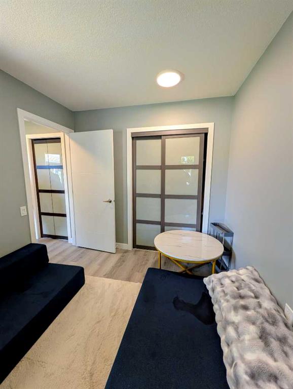 2851 Dovely Park SE photo 2