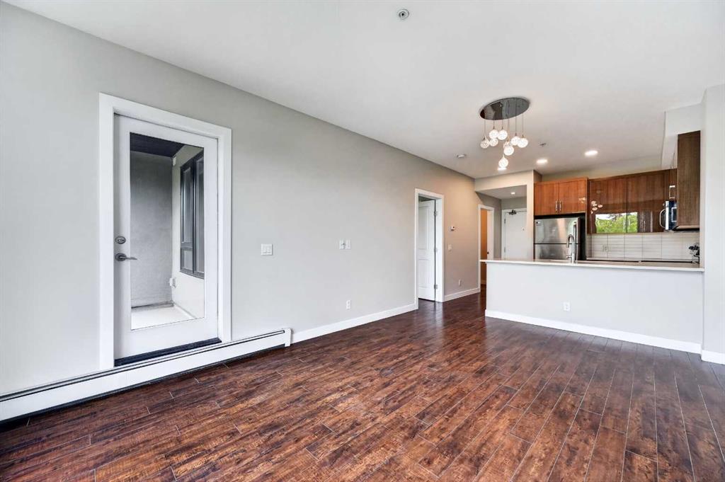 607 17 Avenue NW #301 photo 4